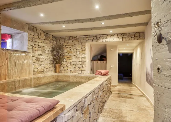 Les Jasmins En Provence